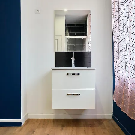 Ng Prestige - Lille L Trichon - Balneo - Babyfoot Apartment